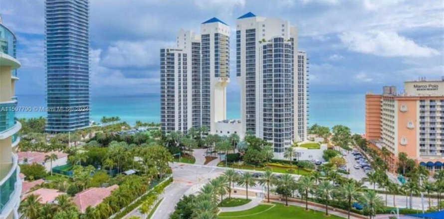 Condo à Sunny Isles Beach, Floride, 1 chambre  № 1206359