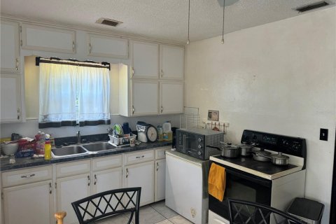 Casa en venta en Tampa, Florida, 2 dormitorios, 115.2 m2 № 1370241 - foto 9