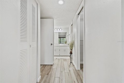 Copropriété à vendre à Orlando, Floride: 2 chambres, 98.94 m2 № 1383415 - photo 13