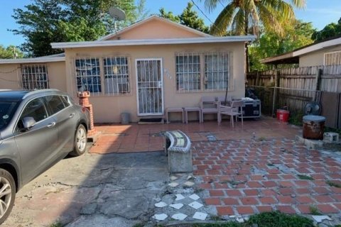 Casa en venta en Miami, Florida, 4 dormitorios, 119.19 m2 № 634795 - foto 5