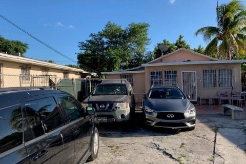 Casa en venta en Miami, Florida, 4 dormitorios, 119.19 m2 № 634795 - foto 2