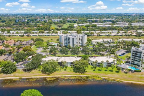 Condo in Boca Raton, Florida, 3 bedrooms  № 1185565 - photo 1