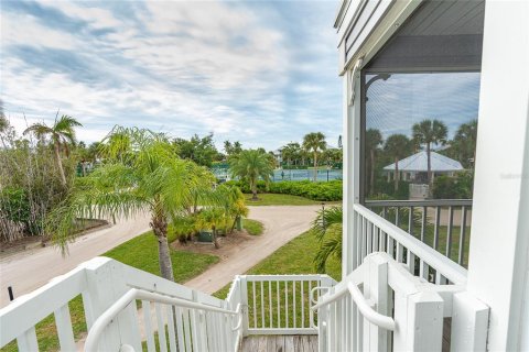 Condo in Placida, Florida, 2 bedrooms  № 1015615 - photo 23