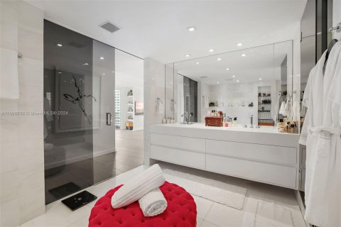 Condominio en venta en Miami Beach, Florida, 2 dormitorios, 275.92 m2 № 1208428 - foto 20