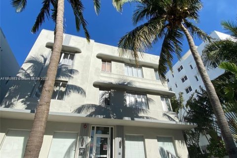 Condominio en venta en Miami Beach, Florida, 1 dormitorio, 31.59 m2 № 1386015 - foto 1