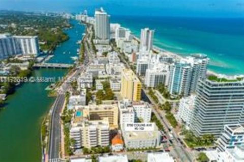 Condominio en venta en Miami Beach, Florida, 1 dormitorio, 31.59 m2 № 1386015 - foto 12