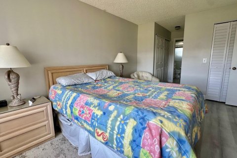 Condo in Sunrise, Florida, 1 bedroom  № 1101101 - photo 8