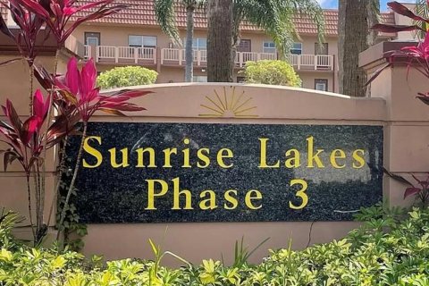 Condominio en venta en Sunrise, Florida, 1 dormitorio, 80.08 m2 № 1101101 - foto 27