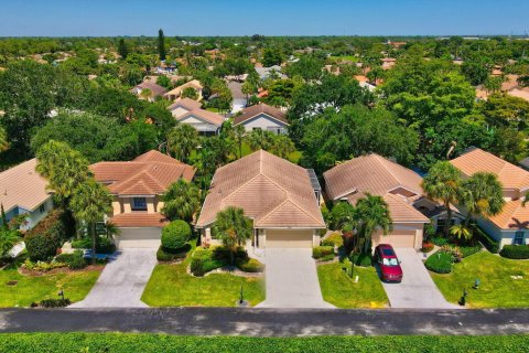 House in Delray Beach, Florida 3 bedrooms, 155.7 sq.m. № 1101099 - photo 6