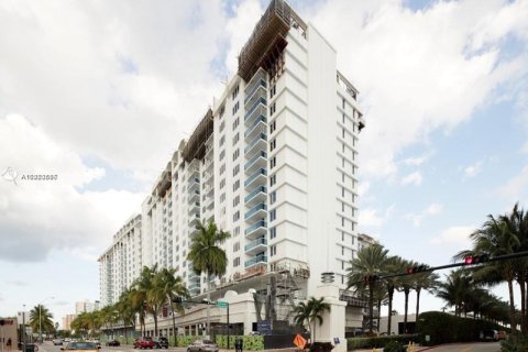 Condominio en alquiler en Miami Beach, Florida, 1 dormitorio, 89.19 m2 № 4086 - foto 15
