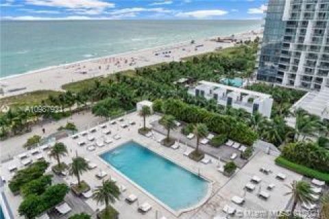 Condominio en alquiler en Miami Beach, Florida, 2 dormitorios, 114.27 m2 № 4087 - foto 2
