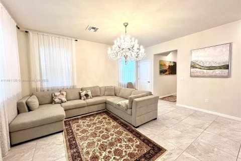 Touwnhouse à vendre à Hollywood, Floride: 3 chambres, 188.5 m2 № 857656 - photo 13