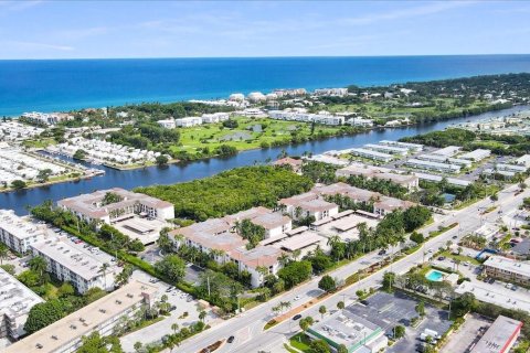 Condo in Boynton Beach, Florida, 2 bedrooms  № 716784 - photo 24