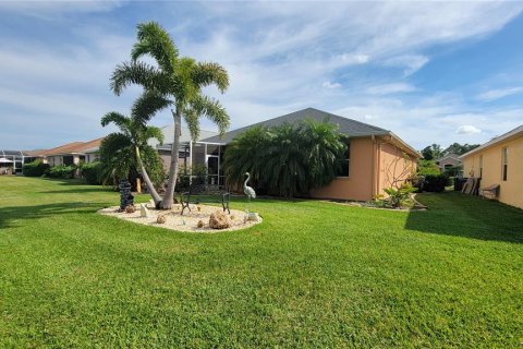 Villa ou maison à vendre à North Port, Floride: 2 chambres, 153.01 m2 № 1106375 - photo 4