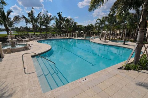 House in Boynton Beach, Florida 3 bedrooms, 176.51 sq.m. № 1141150 - photo 11