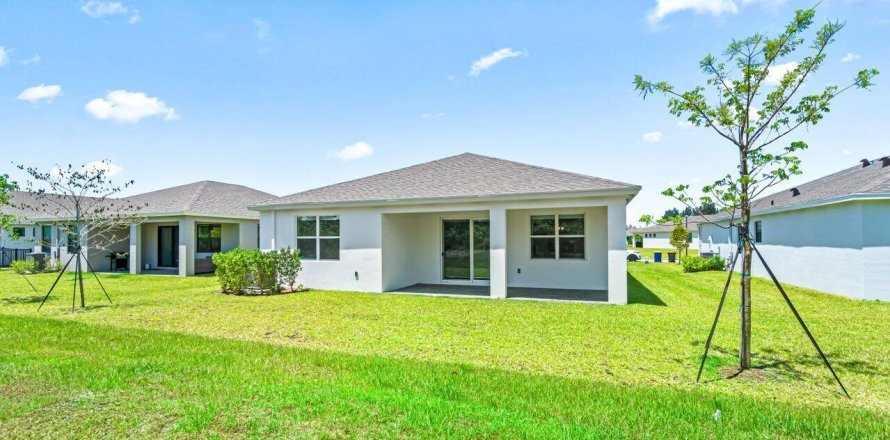 House in Stuart, Florida 4 bedrooms, 188.96 sq.m. № 1182756