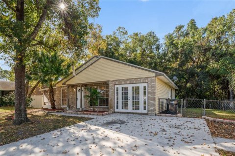 Villa ou maison à vendre à Orlando, Floride: 3 chambres, 131.46 m2 № 1426770 - photo 1