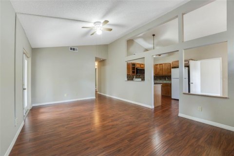 Casa en venta en Orlando, Florida, 3 dormitorios, 131.46 m2 № 1426770 - foto 3