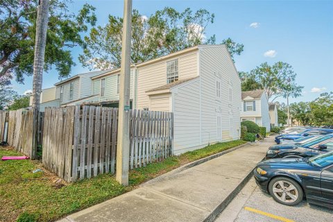 Townhouse in Tampa, Florida 2 bedrooms, 83.24 sq.m. № 1426766 - photo 18