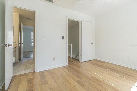 Townhouse in Tampa, Florida 2 bedrooms, 83.24 sq.m. № 1426766 - photo 8