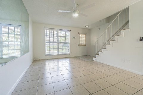 Townhouse in Tampa, Florida 2 bedrooms, 83.24 sq.m. № 1426766 - photo 5