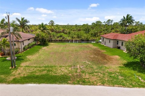 Terreno en venta en Punta Gorda, Florida № 1245730 - foto 1