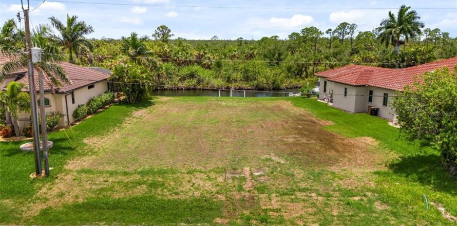 Land in Punta Gorda, Florida № 1245730