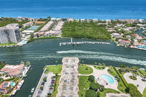 Copropriété à vendre à Boca Raton, Floride: 2 chambres, 128.67 m2 № 1103193 - photo 1