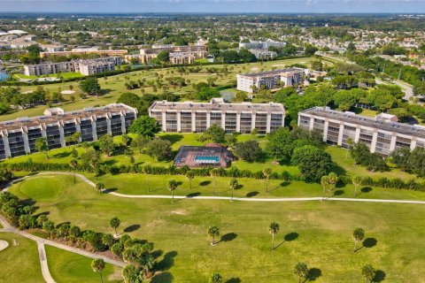 Copropriété à vendre à Boca Raton, Floride: 2 chambres, 176.51 m2 № 934451 - photo 12