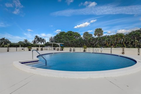 Copropriété à vendre à West Palm Beach, Floride: 2 chambres, 132.2 m2 № 869428 - photo 4