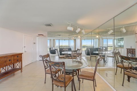 Condominio en venta en West Palm Beach, Florida, 2 dormitorios, 132.2 m2 № 869428 - foto 18