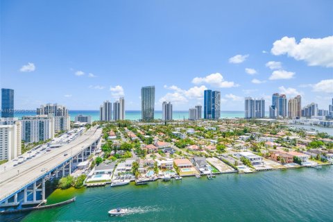 Condominio en venta en Aventura, Florida, 4 dormitorios, 210.52 m2 № 1153508 - foto 28