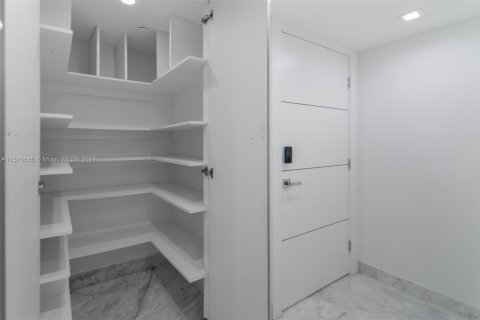 Condo in Aventura, Florida, 4 bedrooms  № 1153508 - photo 19