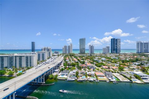 Condominio en venta en Aventura, Florida, 4 dormitorios, 210.52 m2 № 1153508 - foto 29