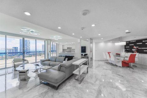 Condo in Aventura, Florida, 4 bedrooms  № 1153508 - photo 3