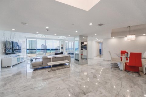 Condo in Aventura, Florida, 4 bedrooms  № 1153508 - photo 5