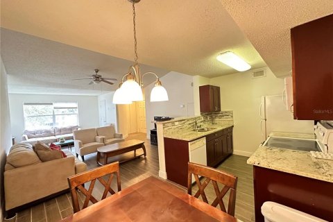 Condo in Fort Myers, Florida, 3 bedrooms  № 987526 - photo 16