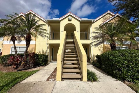 Condo in Fort Myers, Florida, 3 bedrooms  № 987526 - photo 1