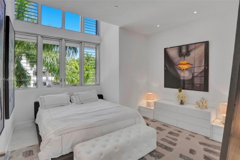 Condo in Aventura, Florida, 4 bedrooms  № 756722 - photo 18