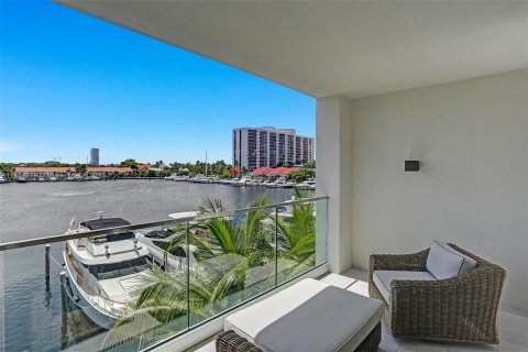 Condominio en venta en Aventura, Florida, 4 dormitorios, 310.67 m2 № 756722 - foto 27