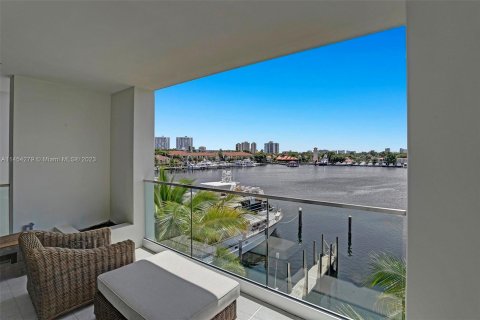 Copropriété à vendre à Aventura, Floride: 4 chambres, 310.67 m2 № 756722 - photo 28