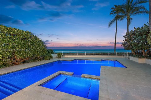 Villa ou maison à vendre à Juno Beach, Floride: 4 chambres, 348.57 m2 № 1008978 - photo 3