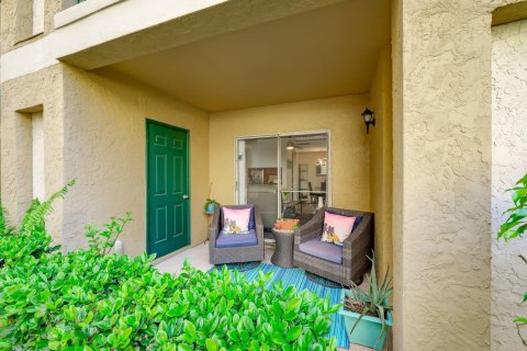 Condo in Coral Springs, Florida, 1 bedroom  № 1120127 - photo 8