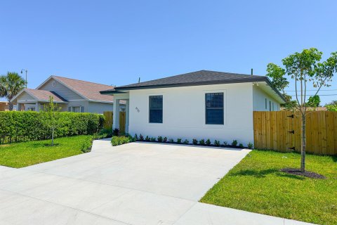 Villa ou maison à vendre à West Palm Beach, Floride: 4 chambres, 142.33 m2 № 1178173 - photo 10