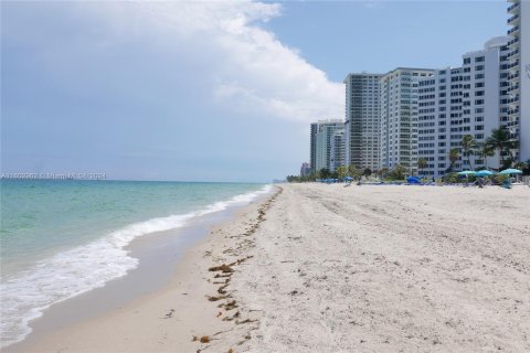 Studio in the Condo in Fort Lauderdale, Florida  № 1222986 - photo 26