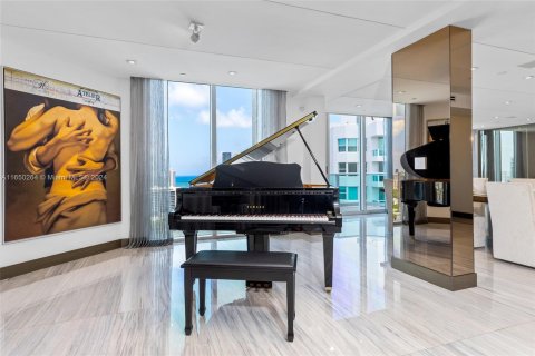 Condominio en venta en Aventura, Florida, 4 dormitorios, 507.34 m2 № 1332999 - foto 7