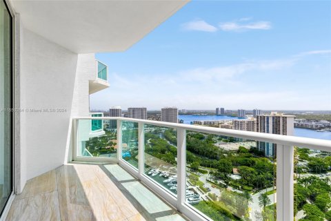 Condominio en venta en Aventura, Florida, 4 dormitorios, 507.34 m2 № 1332999 - foto 15