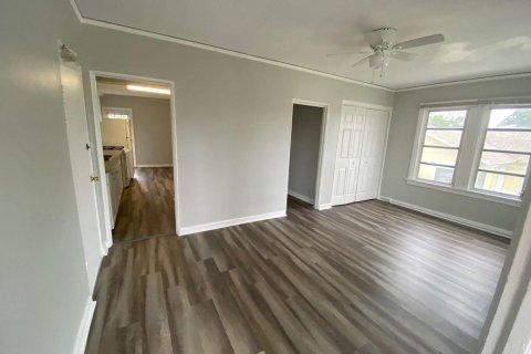 Immobilier commercial à vendre à West Palm Beach, Floride: 252.69 m2 № 1177248 - photo 17