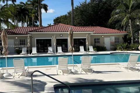 Casa en venta en Miami, Florida, 4 dormitorios, 187.29 m2 № 1409237 - foto 24