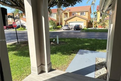 Casa en venta en Miami, Florida, 4 dormitorios, 187.29 m2 № 1409237 - foto 14